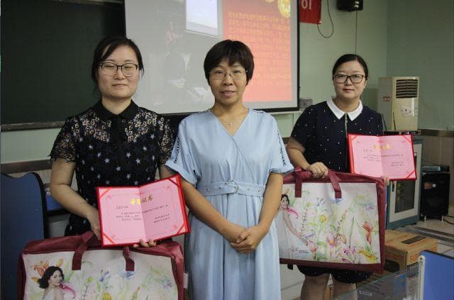 「总结现在 稳步向前」基石中学召开2017—2018年下学期期末总结会暨公开课表彰会
